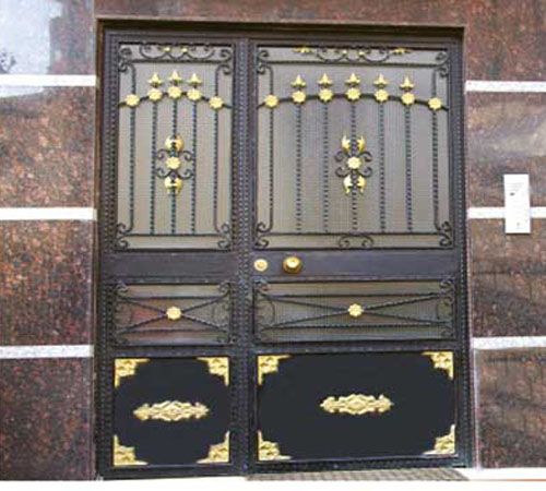 BNK 106 Ferforje Bina Kapı